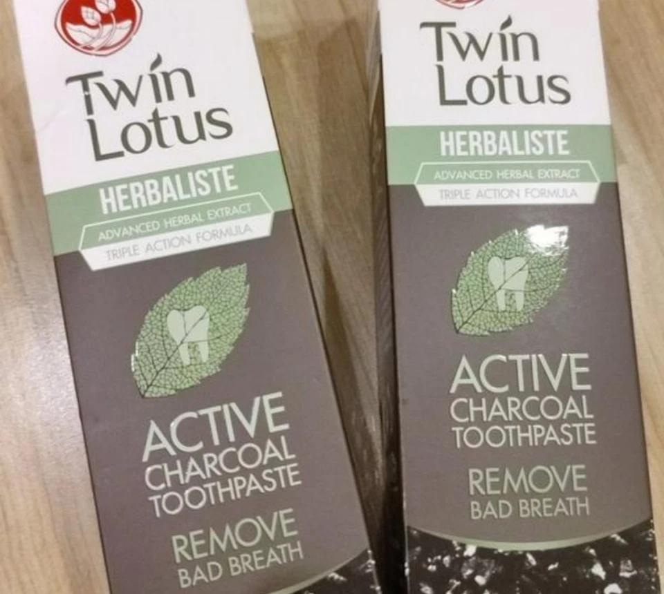 2x150g. Twin Lotus Active Charcoal Thai Herbal Toothpaste for Teeth Oral Care